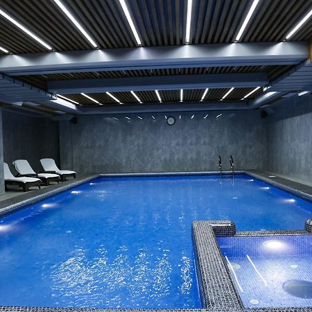 Отель Mir Luxe Plaza Ташкент Экстерьер фото